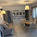 House Mia